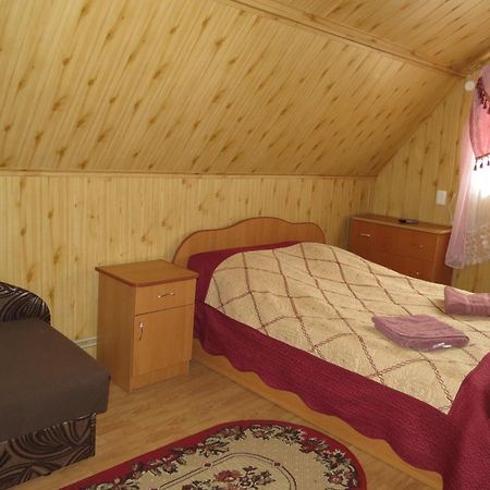 Bilyy Kamin Guest House Tatariv Cameră foto