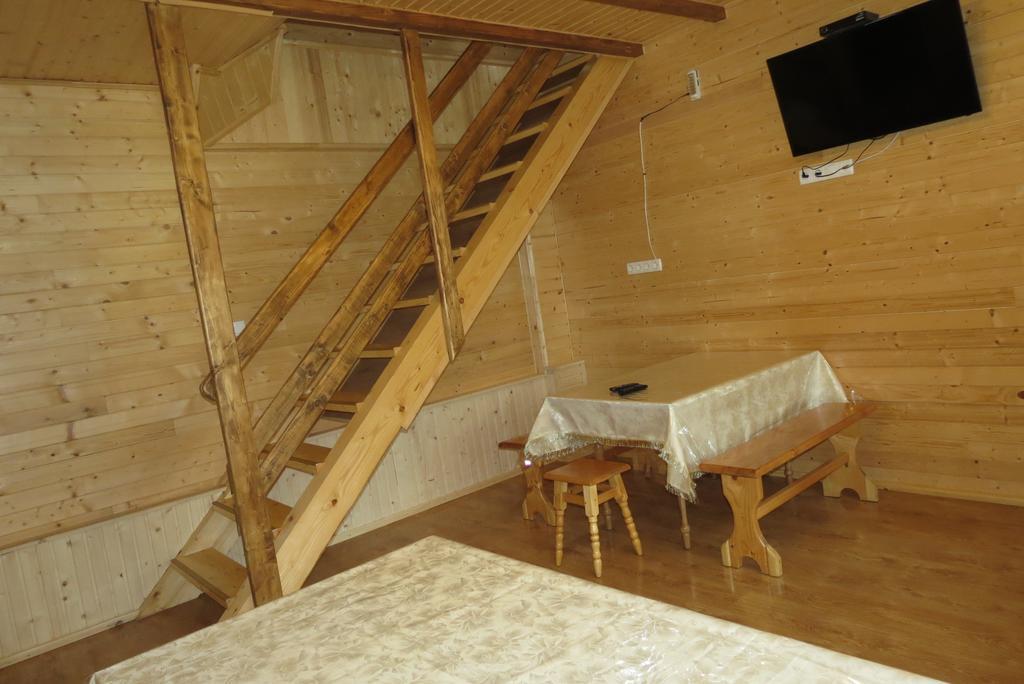 Bilyy Kamin Guest House Tatariv Exterior foto