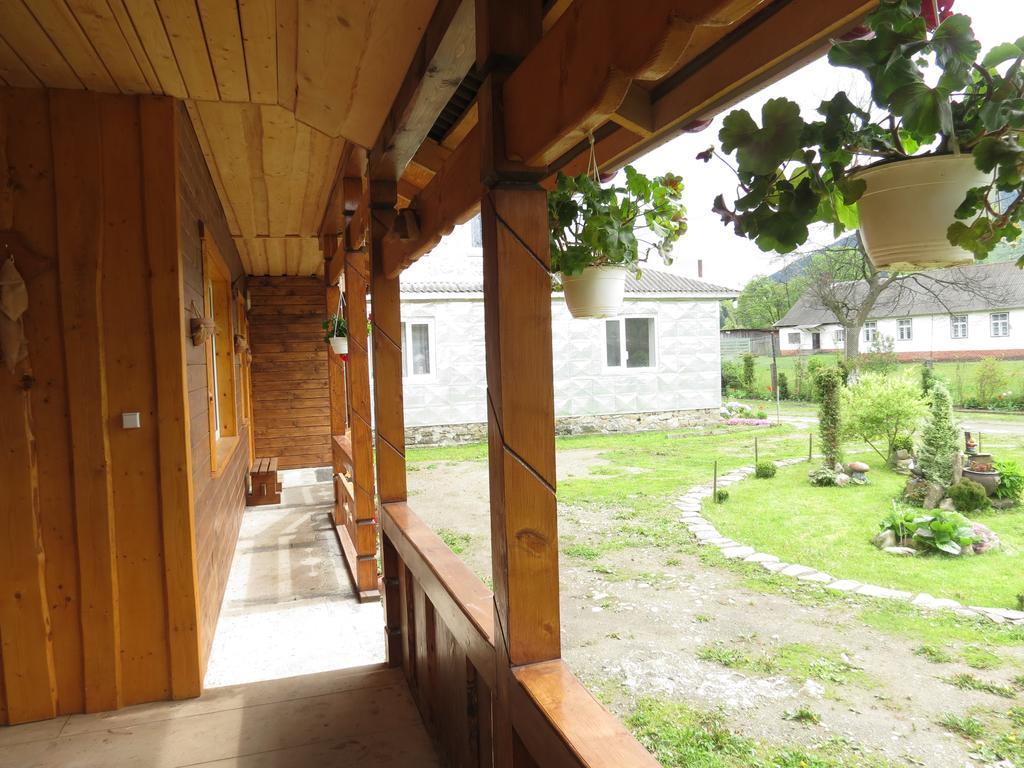 Bilyy Kamin Guest House Tatariv Exterior foto